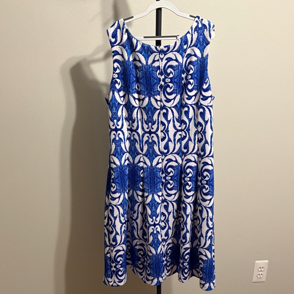 Danny & Nicole Blue and White Midi Dress